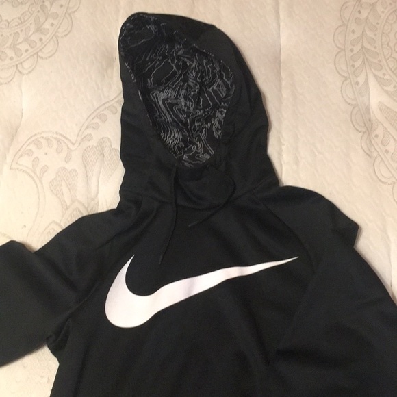 Nike dri-fit hoodie - Picture 1 of 3